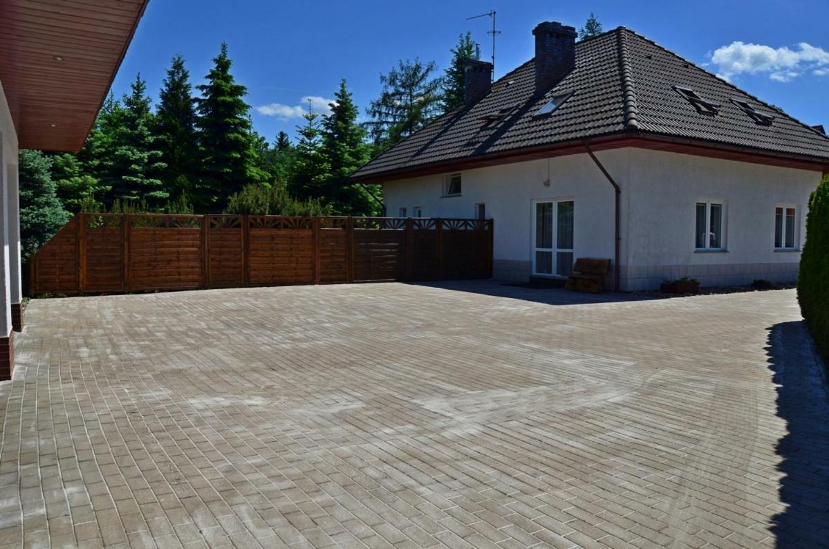 Willa U Basi Miłków Eksteriør billede